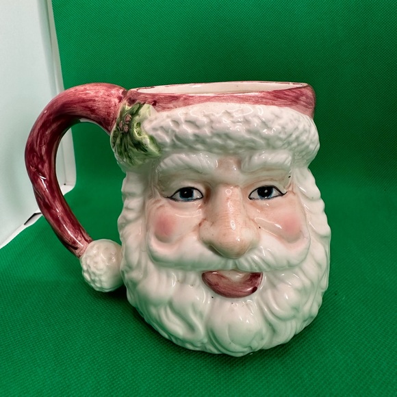 Santa mug - Picture 1 of 6